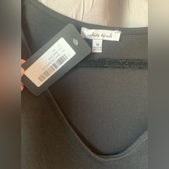 White Birch: Black floral maxi dress, size 1X with POCKETS 😍!! - Picture 2 of 4